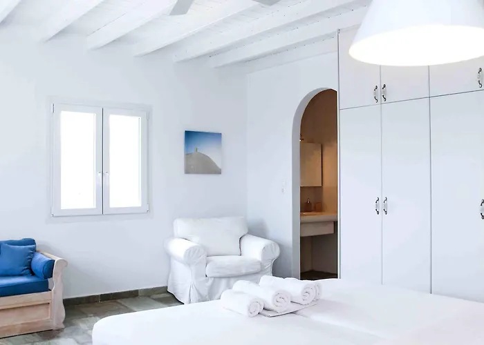 Vlia Mykonos Калафатис