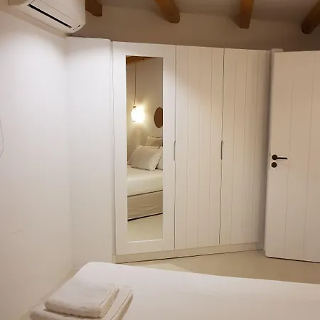 Vlia Mykonos קלפטיס