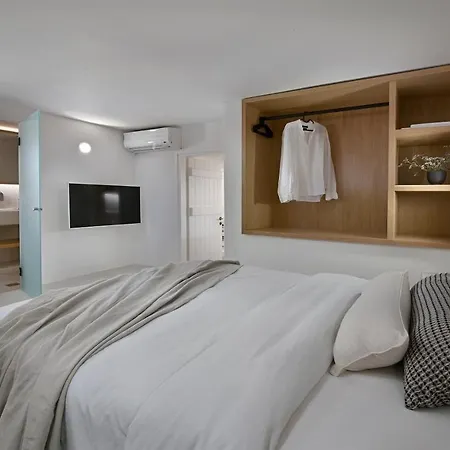 Vlia Mykonos * كالافاتيس