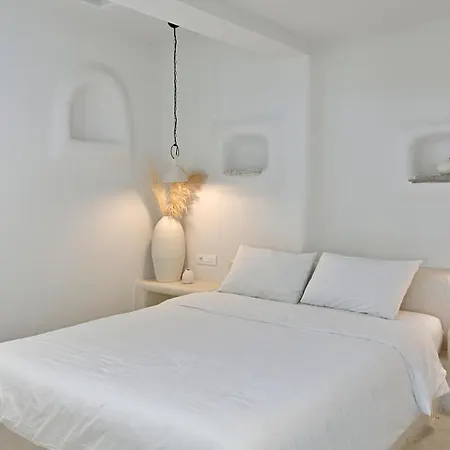 Vlia Mykonos كالافاتيس
