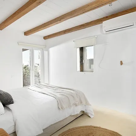 Vlia Mykonos * كالافاتيس