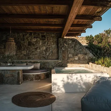 Vlia Mykonos * Kalafatis