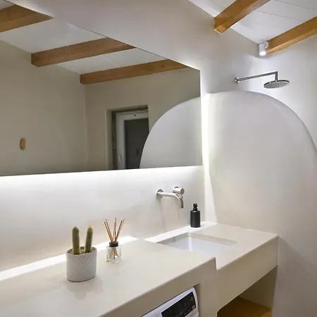 Vlia Mykonos *